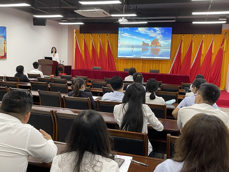 1651047559697803.jpg 讀書分享會(huì)圖片3.jpg